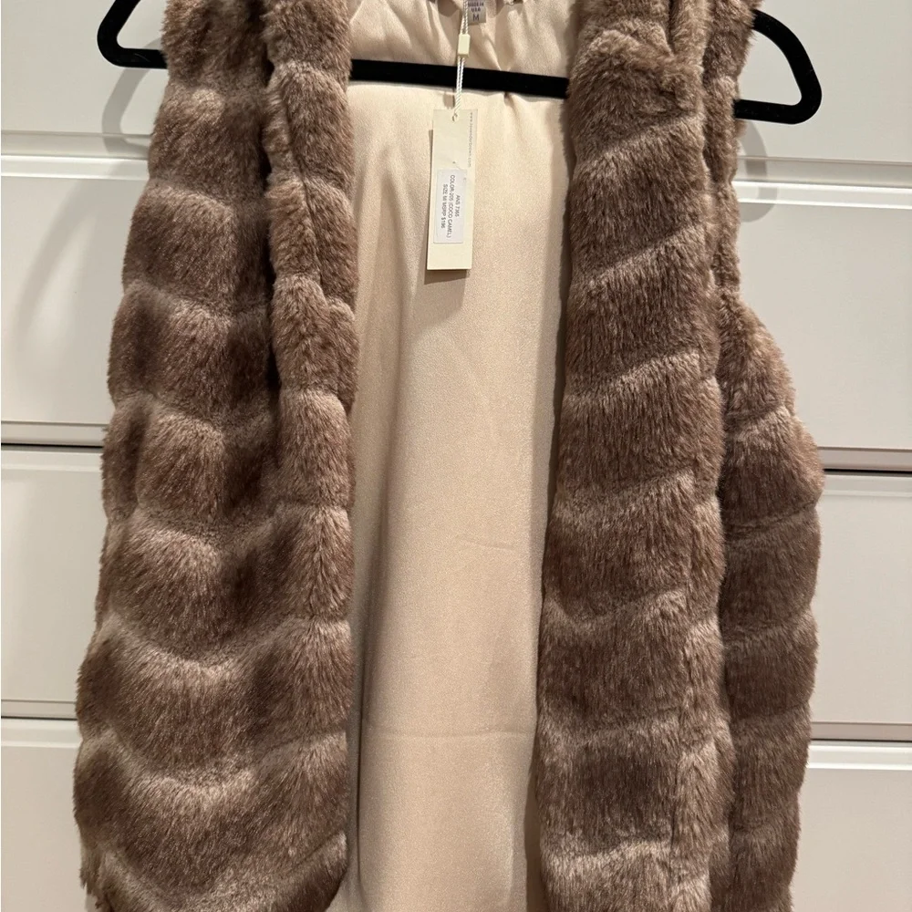Lavender Brown Faux Fur Hooded Vest in Coco Camel / New with Tags - Picture 2 of 5